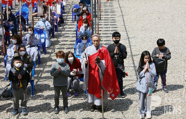 A light moment of the Vesak ceremony overseas